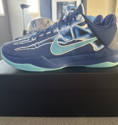 Kobe 5 Ray Skeleton Size 13 Snkrs