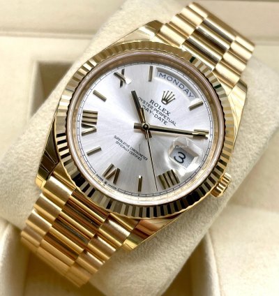 Rolex Day-date 40 Yellowgold 18kt Silver Dial Box Papers 2021 New Fully Stickers With Qr Code