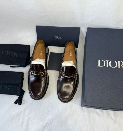 Brushed Calfskin Mens Logo Plaque Loafers 44 Red Black