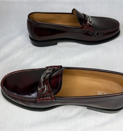 Brushed Calfskin Mens Logo Plaque Loafers 44 Red Black
