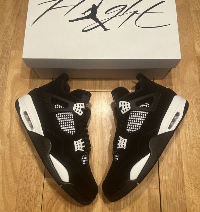 New Men Sz 12 Nike Air Jordan 4 Retro White Thunder