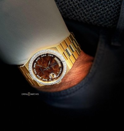 Rolex Day-date Oysterquartz Factory Platinum Diamond Bezel