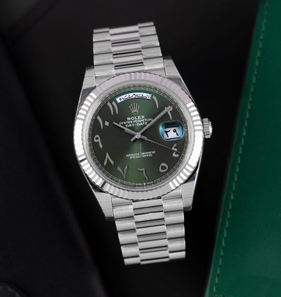 Rolex Day-date President Platinum With Fluted Bezel On President Bracelet With Green Arabic Dial