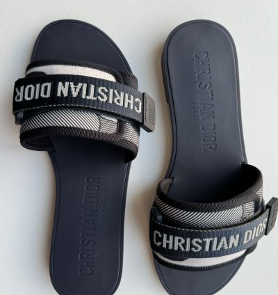 Christian Dior Dioevolution Slides