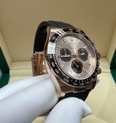Rolex Daytona 2025 New Daytona Everose Gold Sundust Oysterflex