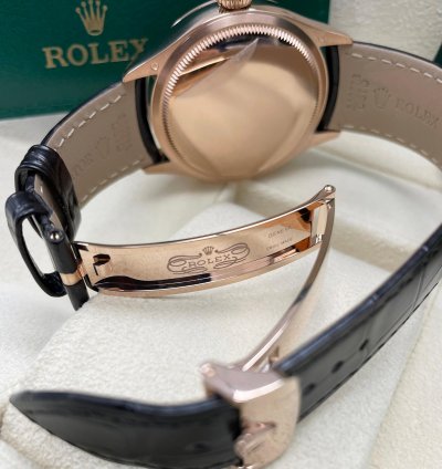 Rolex Cellini Moonphase New Cellini Moonphase 18k Rose Gold 39mm White Dial On Black Leather Strap