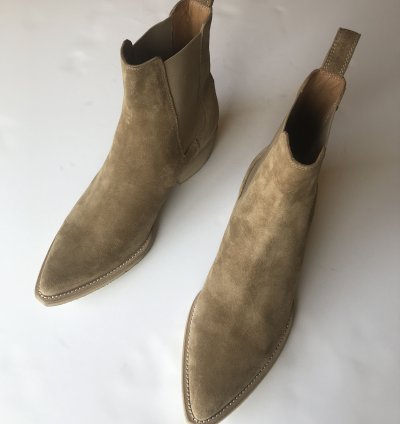 Crepe Suede Point-toe Chelsea Boots