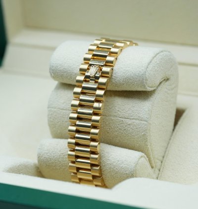 Rolex Datejust 31 2024 Yellow Gold Datejust 31 Factory Green Diamond Dial Unworn Box Papers 278278