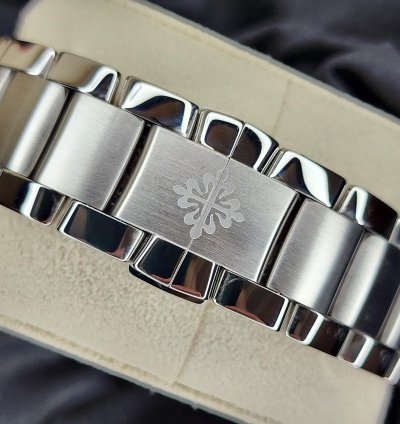 Patek Philippe Annual Calendar Chronograph Complications Flyback Chronograph 42mm
