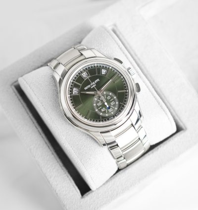 Patek Philippe Annual Calendar Chronograph Flyback Chronograph Annual Calendar Steel Green Dial 42mm Automatic