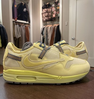 Nike Air Max 1 Travis Scott Cactus Jack Saturn Gold