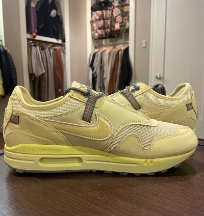Nike Air Max 1 Travis Scott Cactus Jack Saturn Gold
