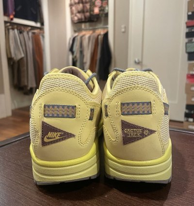 Nike Air Max 1 Travis Scott Cactus Jack Saturn Gold