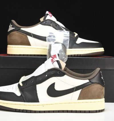 Travis Scott X Air Jordan 1 Low dark Mocha