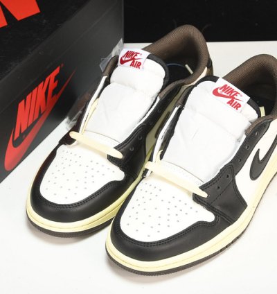 Travis Scott X Air Jordan 1 Low dark Mocha