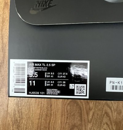 Nike Comme Des Gar Ons Air Max 2 5