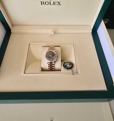 Rolex Datejust 31 Brand New With Rolex Diamonds With Full Box And Accessorie