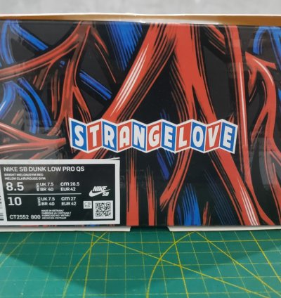 Nike Sb Dunk Low X Strangelove valentines Day Ct2552-800
