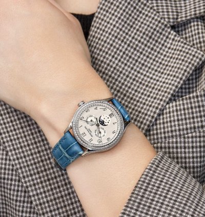 Patek Philippe Annual Calendar Complications 4947g-010 Annual Calendar White Gold Silver Dial 2022