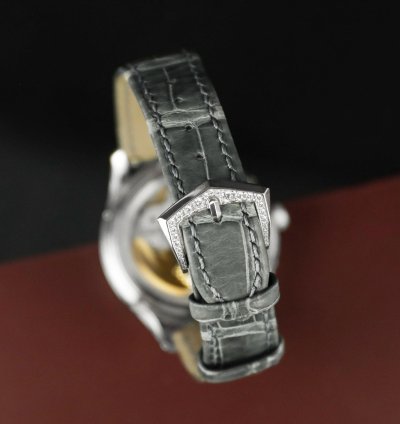 Patek Philippe Annual Calendar Complications 4948g-010 38mm White Mother-of-pearl Dial