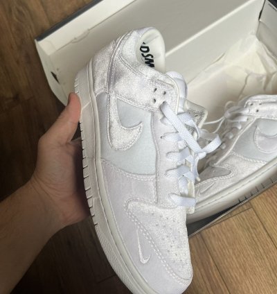 Nike Dunk Low Dover Street Market Triple White Velvet Size 9