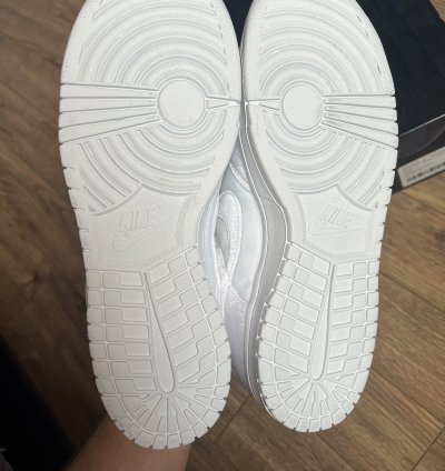 Nike Dunk Low Dover Street Market Triple White Velvet Size 9