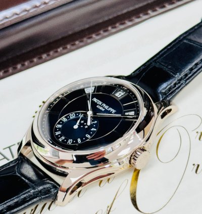 Patek Philippe Annual Calendar Complications 5205g-013 Blue 18k White Gold Men Watch Box Paper Mint