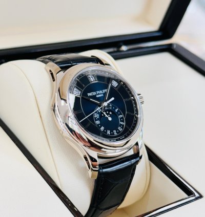 Patek Philippe Annual Calendar Complications 5205g-013 Blue 18k White Gold Men Watch Box Paper Mint