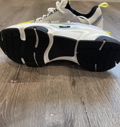 Dior B22 White Yellow