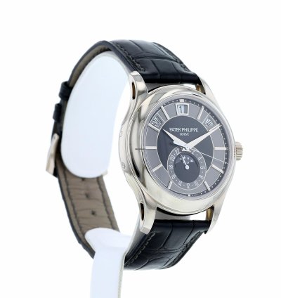 Patek Philippe Annual Calendar En Or Blanc Ref 5205g Vers