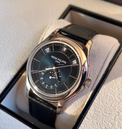 Patek Philippe Annual Calendar Full Set Super Etat Plusieurs Bracelets Patek