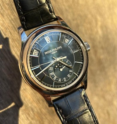 Patek Philippe Annual Calendar Full Set Super Etat Plusieurs Bracelets Patek