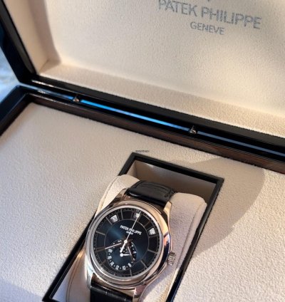 Patek Philippe Annual Calendar Full Set Super Etat Plusieurs Bracelets Patek