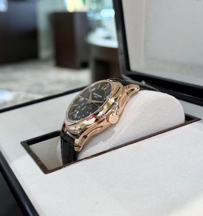 Patek Philippe Annual Calendar Green Dial 2022 5205r-011 Olive