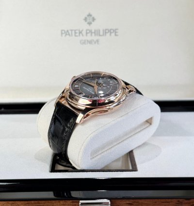 Patek Philippe Annual Calendar Green Dial 2022 5205r-011 Olive