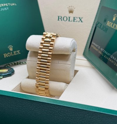 Rolex Datejust 31 New 2025 Champagne Index Dial Fluted Bezel Yellow Gold President