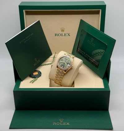 Rolex Datejust 31 New 2025 Olive Green Diamond Dial 18k Gold Diamond Bezel President