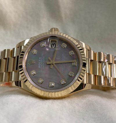 Rolex Datejust 31 New 2025 Unworn Datejust 31 Yellow Gold Black Mother-of-pearl Diamond Dial 278278