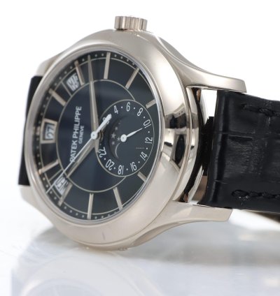 Patek Philippe Annual Calendar Ref 5205g-013 Moonphase Like New Full Set Year 2021