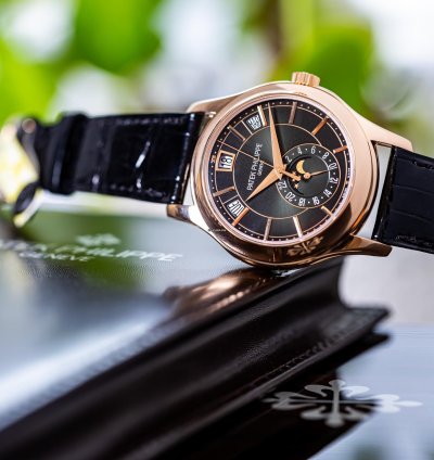 Patek Philippe Annual Calendar Ref 5205r-011 Rose Gold Green Dial Box Papers Bj-2022