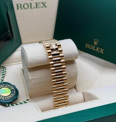 Rolex Datejust 31 Olive Green Diamond Dial 18k Gold Diamond Bezel Jubilee Bracelet