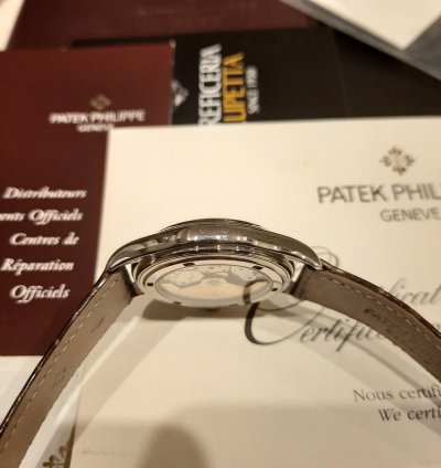 Patek Philippe Annual Calendar Salmon Dial Full Set watch Is Located In Seattle Wa Usa