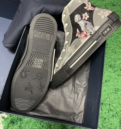 Dior B23 Soroyama Robot
