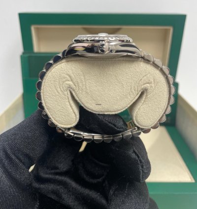 Rolex Datejust 31 White Gold Datejust 31 - Diamond Bezel - Mother-of-pearl Diamond Dial - President 278289