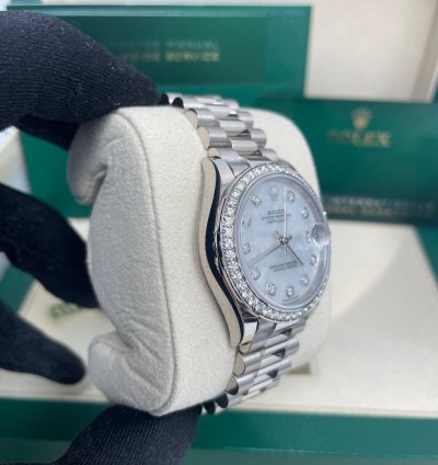 Rolex Datejust 31 White Gold Datejust 31 - Diamond Bezel - Mother-of-pearl Diamond Dial - President 278289
