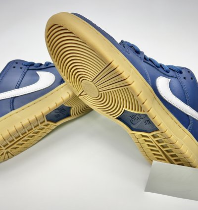 Nike Sb Dunk Low Navy Gum