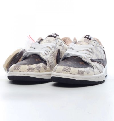 Louis Vuitton x Travis Scott Air Jordan 1 Low - White