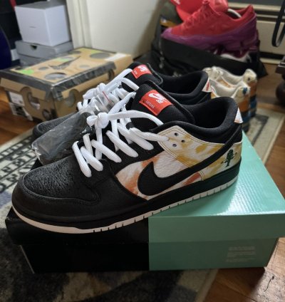 Nike Sb Dunk Low Raygun