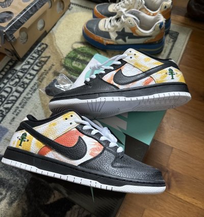 Nike Sb Dunk Low Raygun