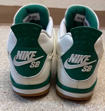 Jordan 4 Sb Pine Green